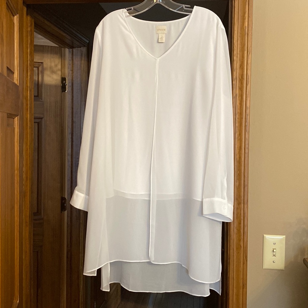 Chico’s elegant long top in excellent condition. Chico’s sz 2 (XL). Worn once!